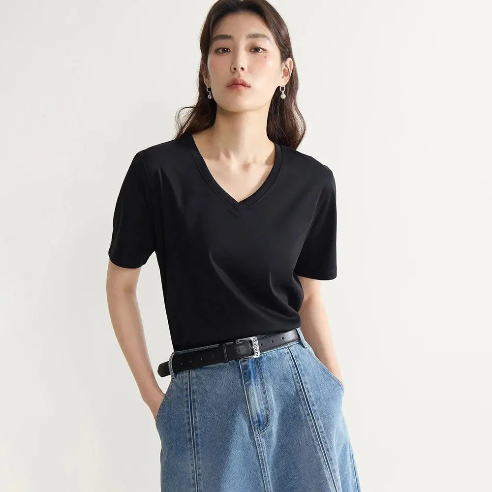 T-shirt minimalistyczny z podwójnym dekoltem Polish store